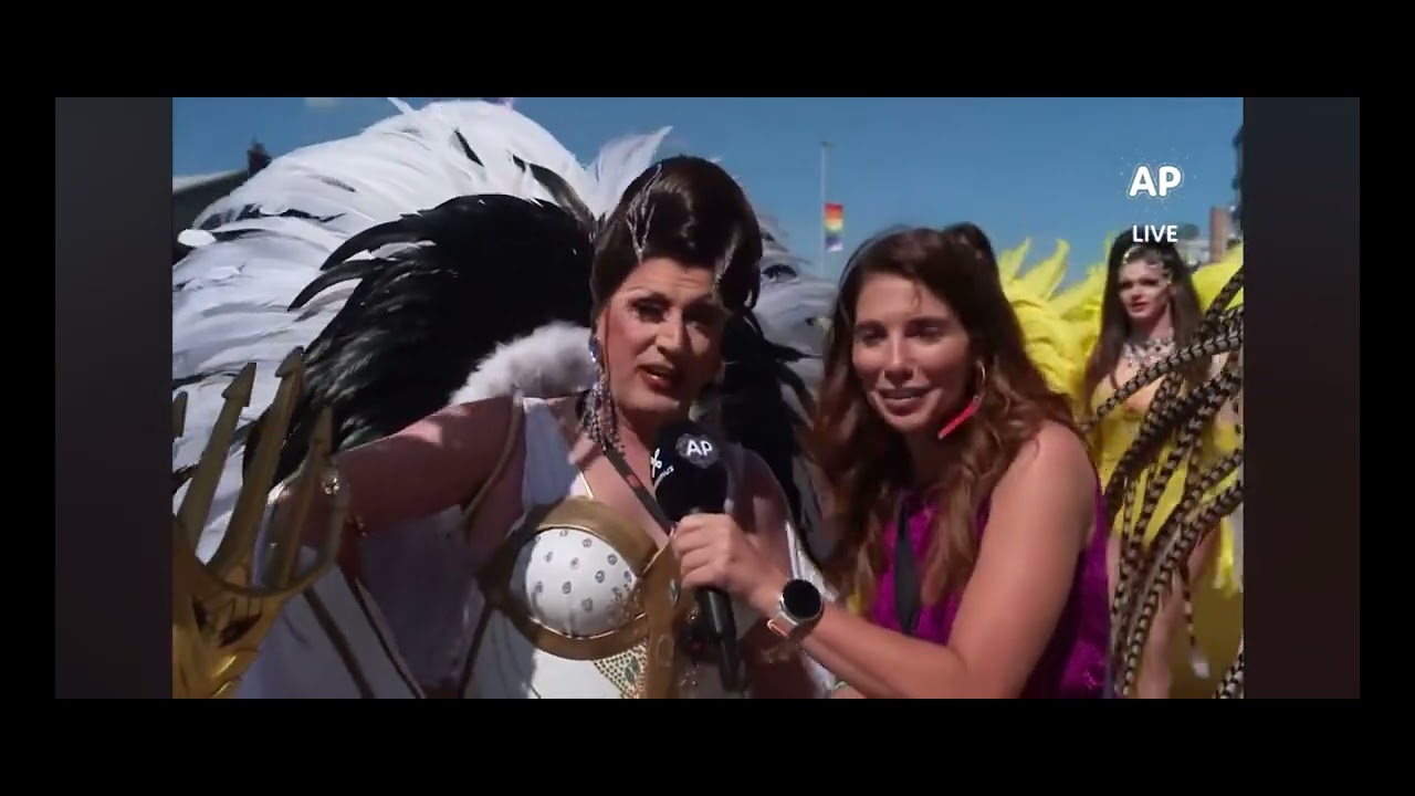 Cabaret Nouveau in de parade van de Antwerp Pride 2024