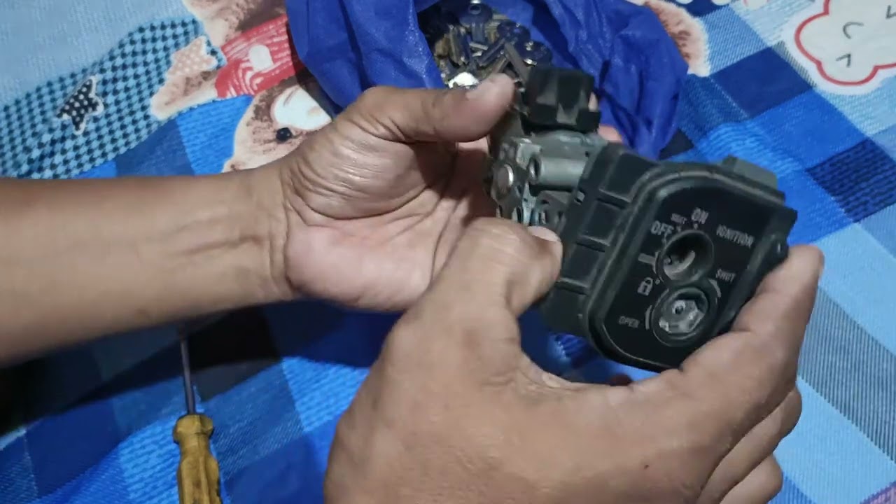 ito ang paraan kapag nawala ang susi ng motor mo.