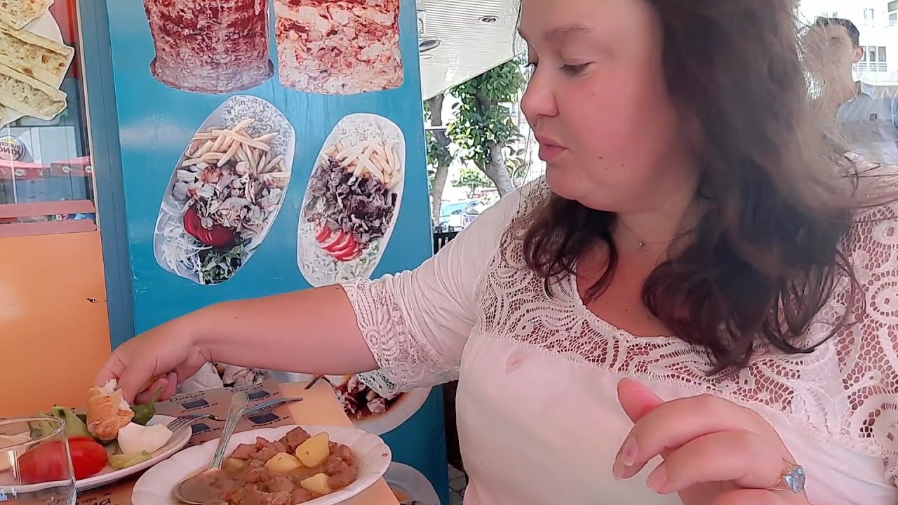 Купила ЖЕЛТЫЕ ШОРТЫ🩳и пошла ОБЕДАТЬ😋МУКБАНГ💥В ТУРЕЦКОЙ ЛОКАНТЕ🍽