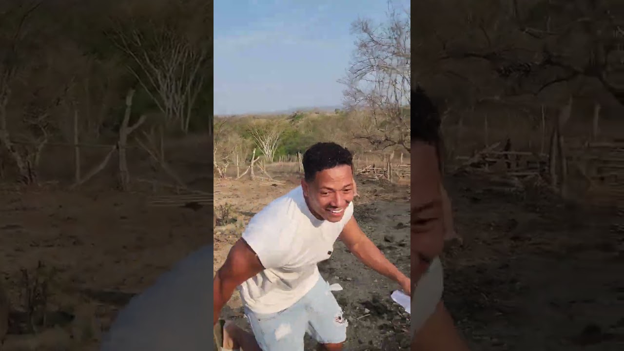 le puse a cantar y mira la letra