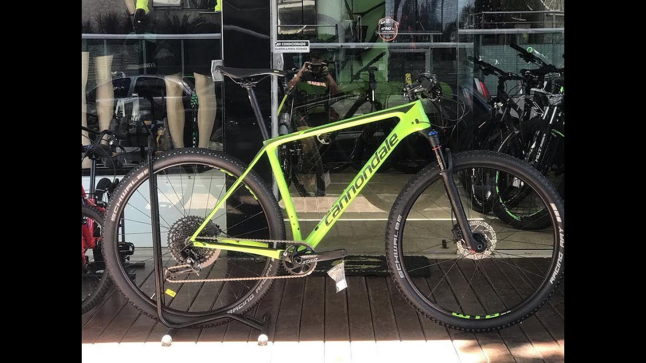 RĂSTURNARE DE SITUAȚIE! Bicicletă de COMPETIȚIE la preț de chilipir – Cannondale F-Si Carbon 4 Bike!