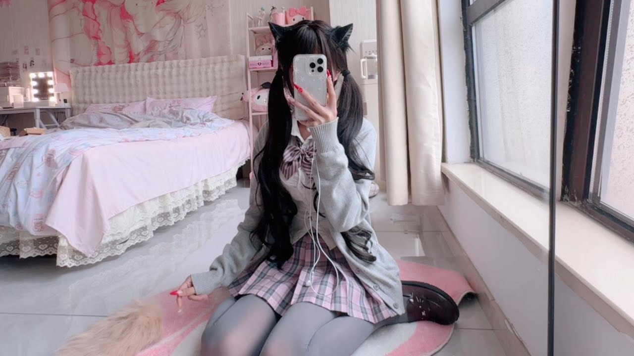 Cute Girl ASMR | Ear Cleaning + Mouth Sounds + Ear Massage