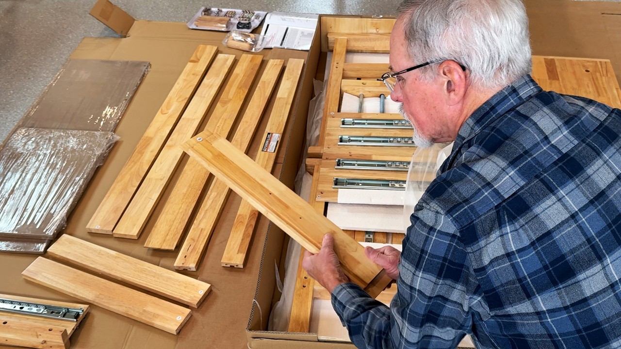 How to Assemble a Yukon Wood Workbench – Unboxing