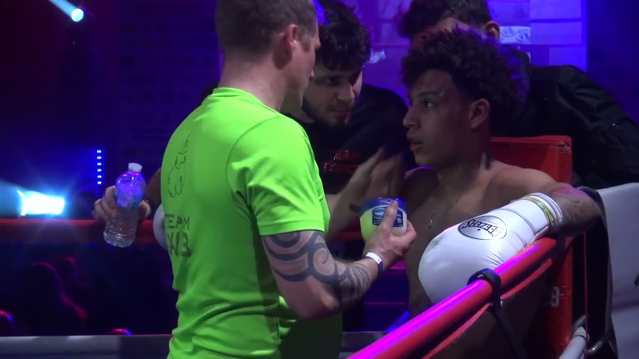 Бой 13 от Tank Promotions: Мюррей Мессенджер против Алекса Симпсона