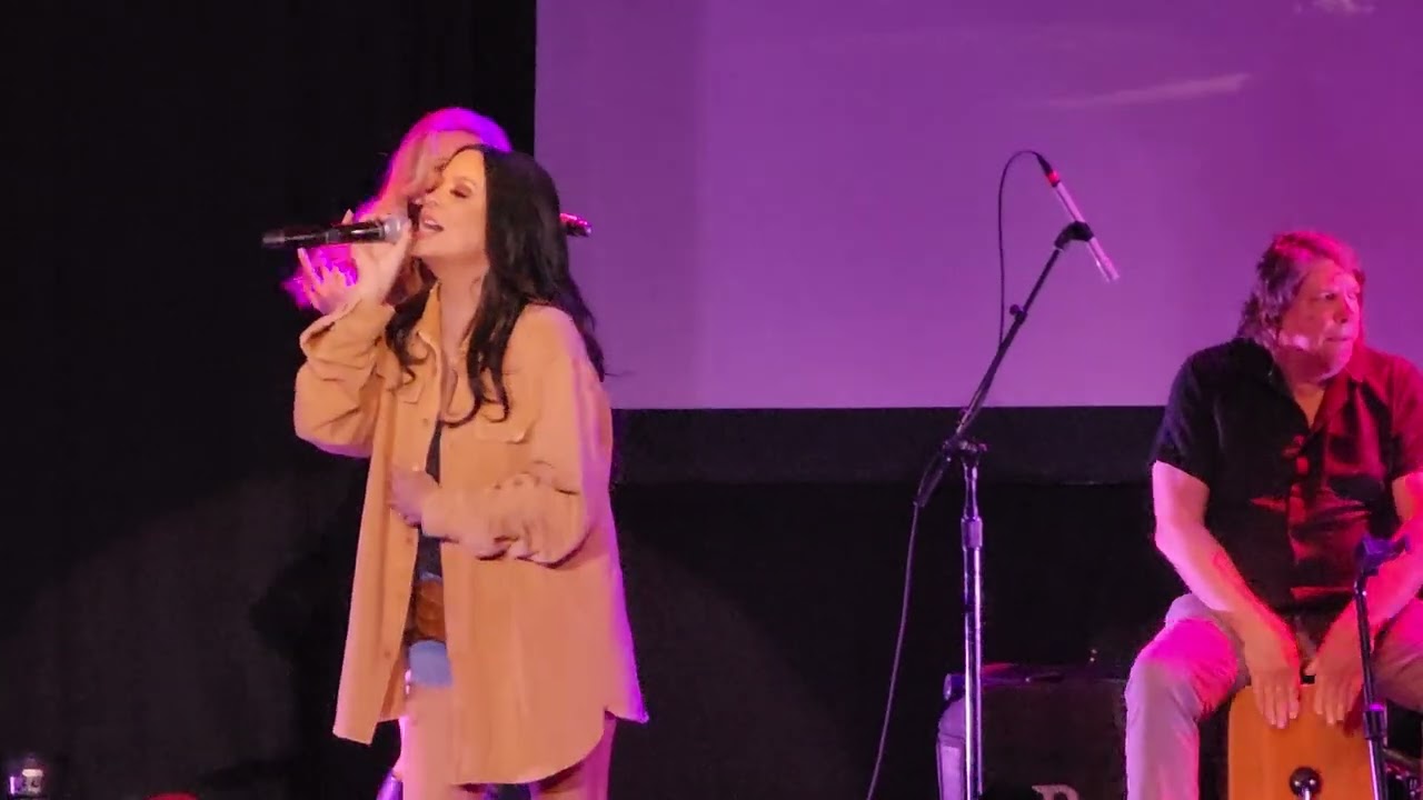 Suds in the Bucket 2024 (LITV Uptown Theater) - Sara Evans