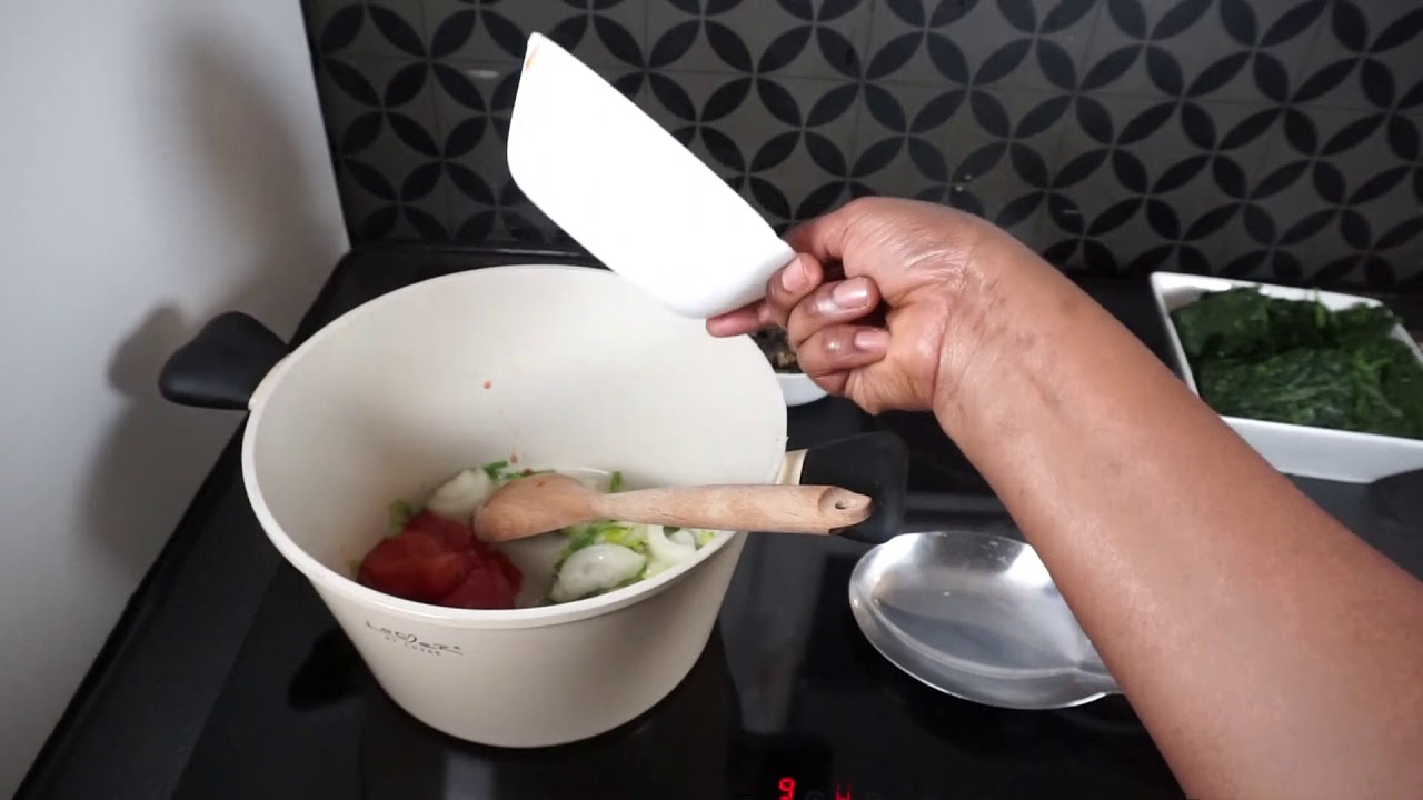 recette d'epinard à la sauce tomate