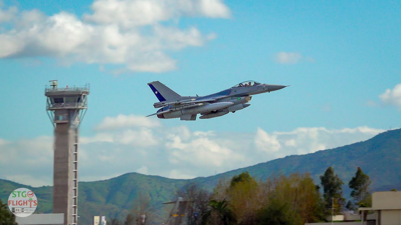 Chilean Air Force aircraft landing and taking off to the 2024 Great Military Parade.