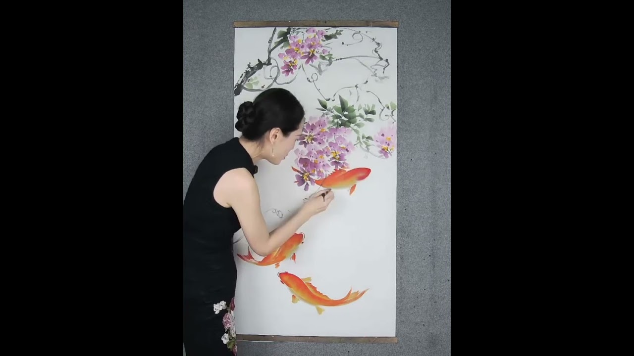 - 彩墨國畫       紫氣萦枝春正好，錦鳞逐水福長随      卉卉