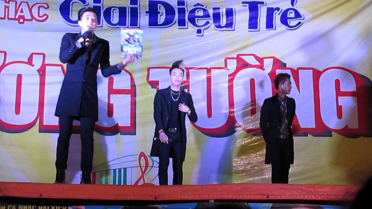 [HD] HKT - Mambo Intaliano & Tiếng chày trên sóc Bombo cực hay ở Mỏ Cày Bắc - Bến Tre 2015