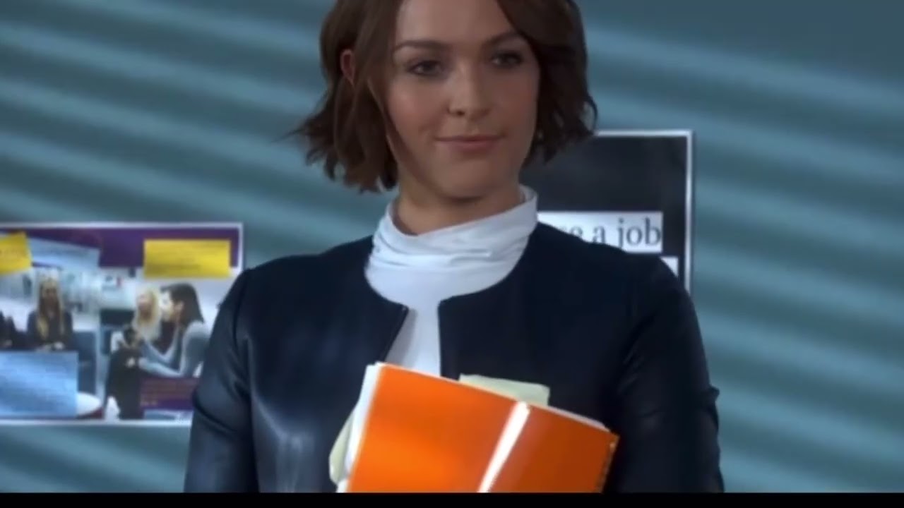 Hollyoaks - Juliet gets Brooke into trouble