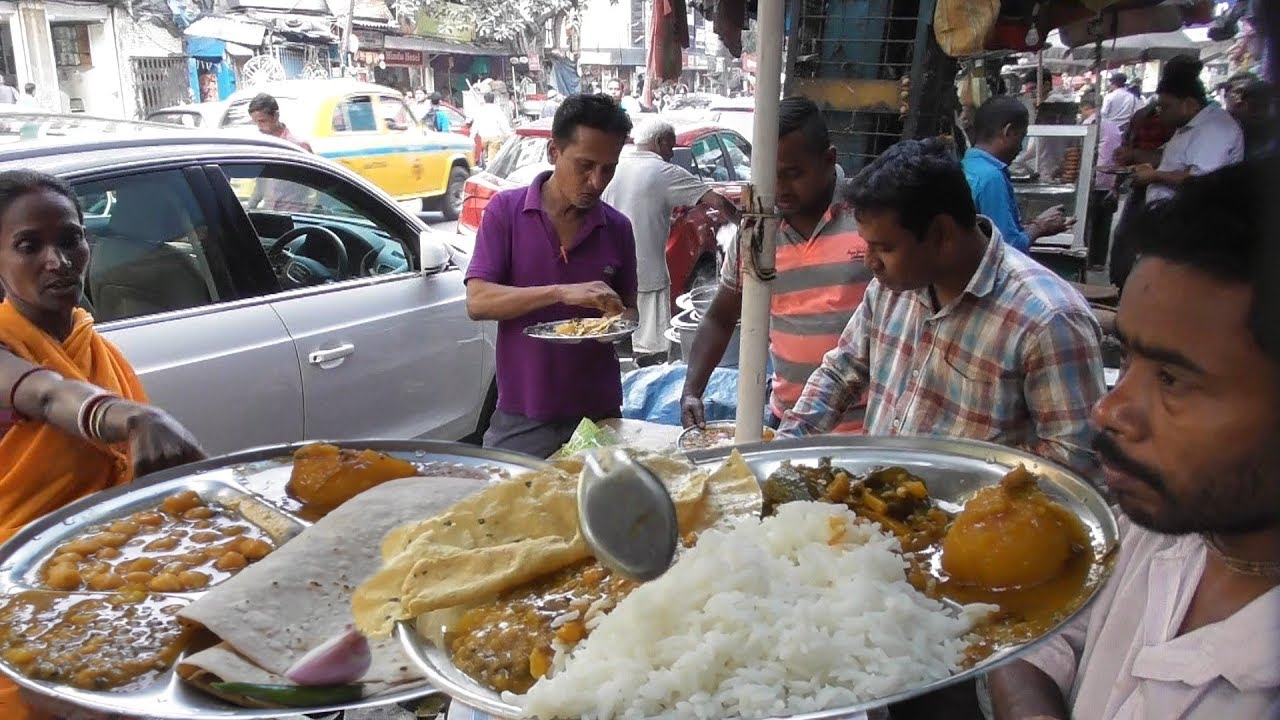 Best Hardworking Couple of The World - Rice /Roti with 3 Vegetables @ 25 rs | Kolkata Street Food