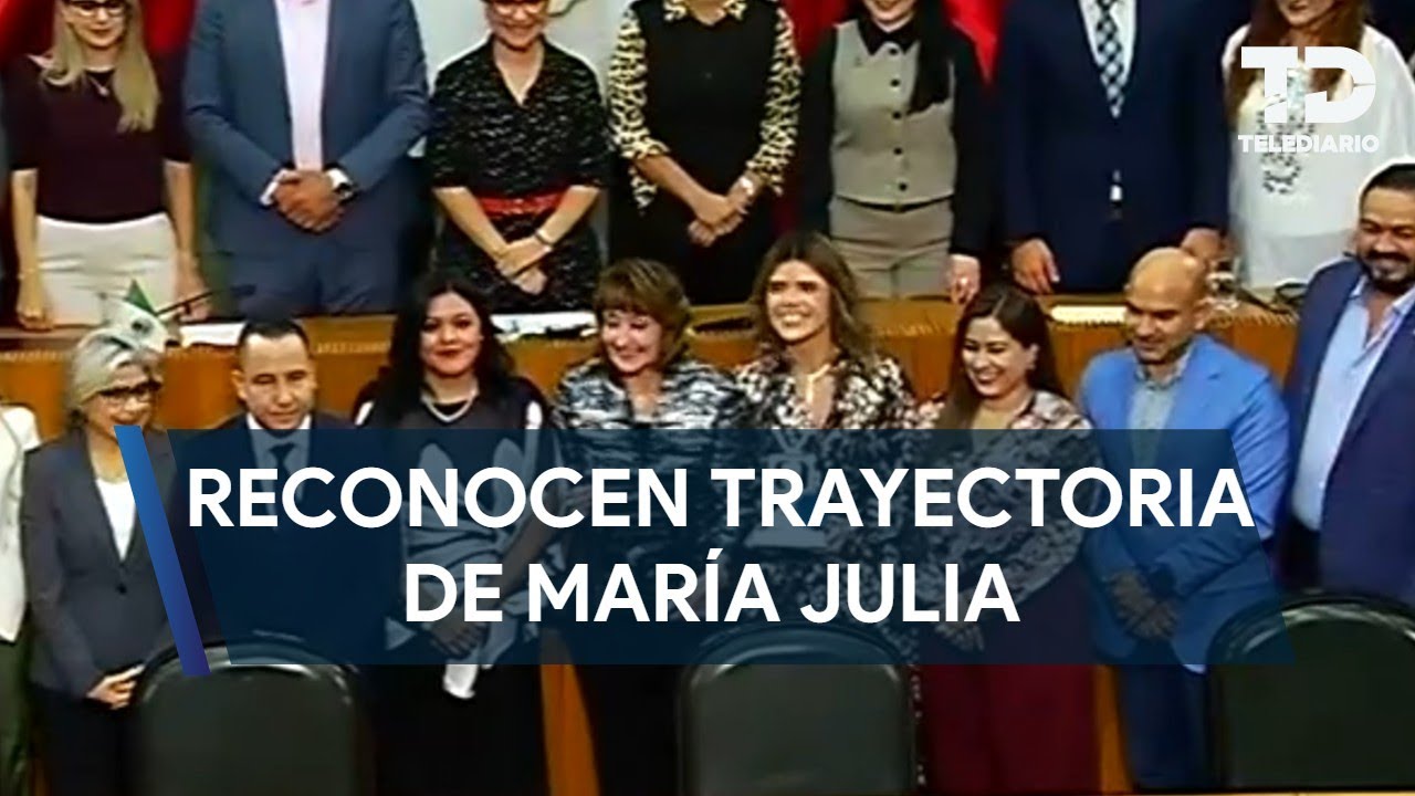 Mar&iacute;a Julia Lafuente es reconocida por su trayectoria en el Congreso de NL