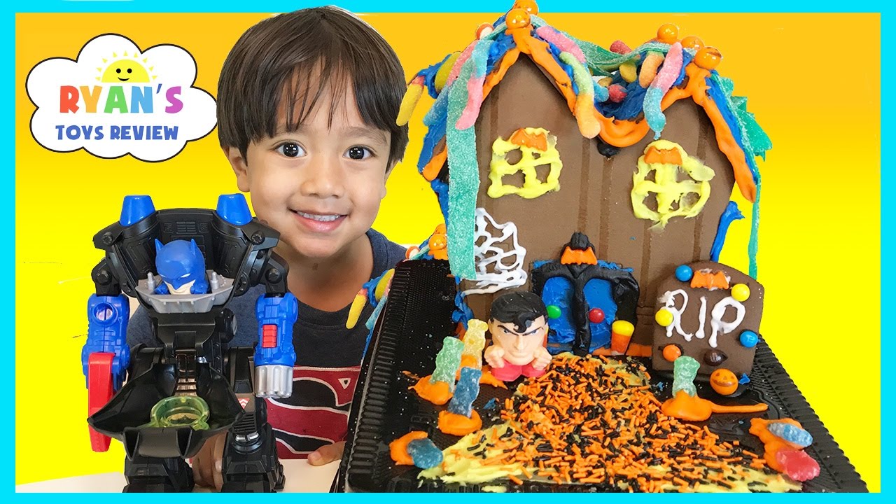 Halloween Haunted Chocolate Cookie House Kit