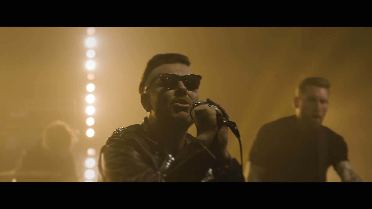 Captives - Gold