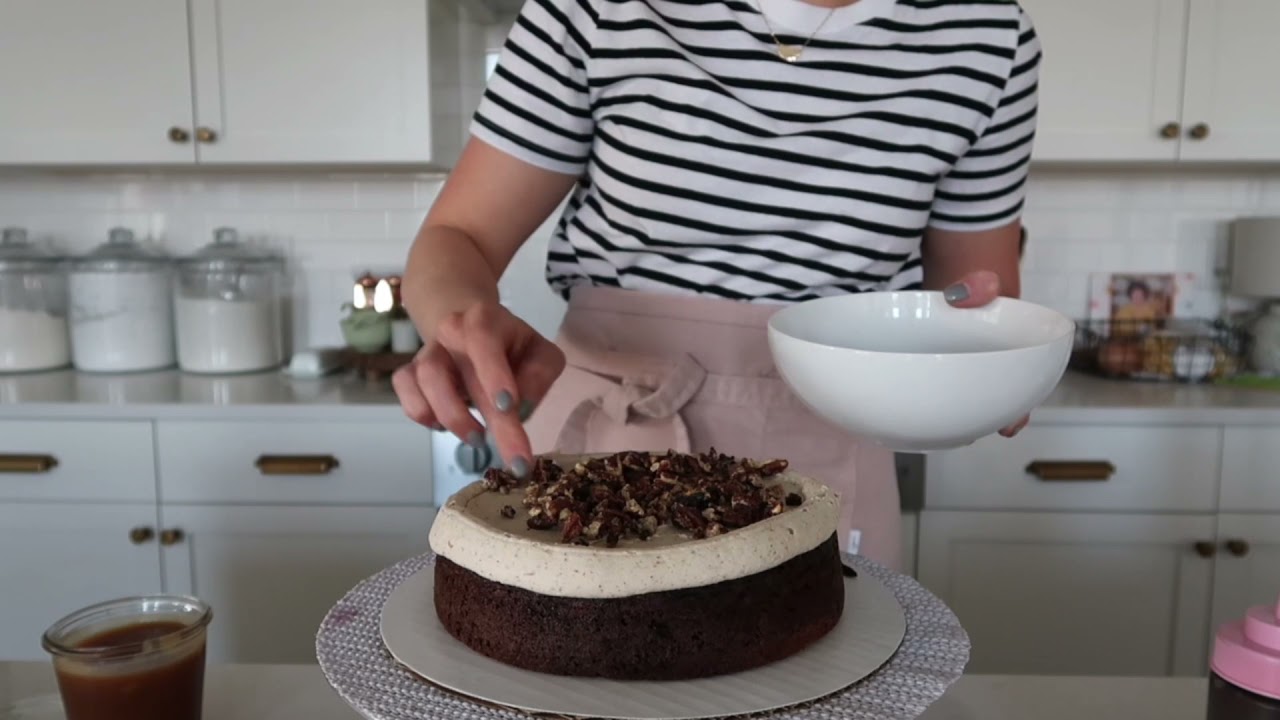 Turtle Pie Cake