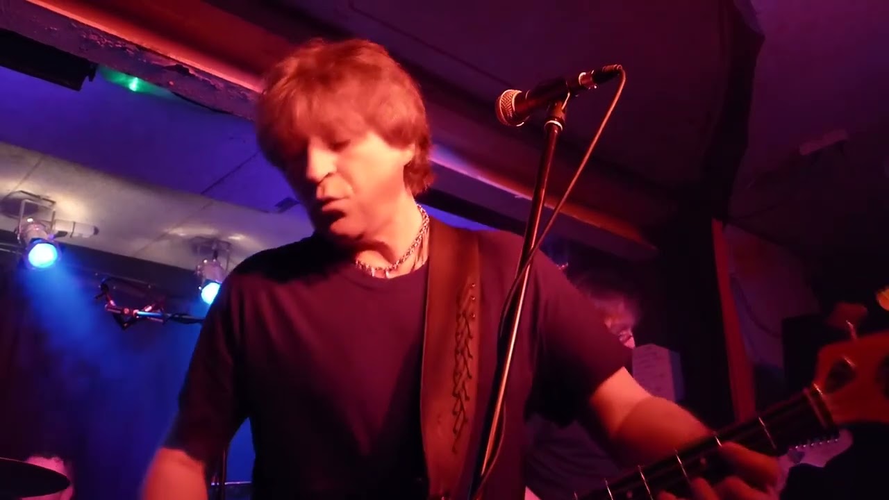 ChameleonsVox live at 'Script of the Bridge' Tour 2016