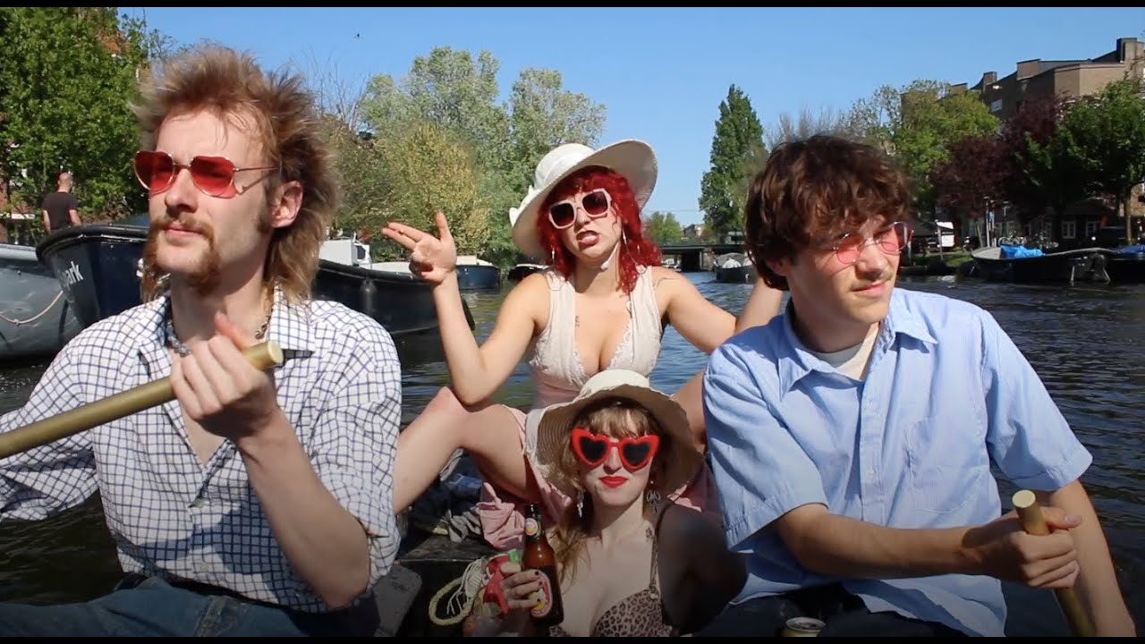 CLITTEBAND - Roze Zonnebril (videoclip)