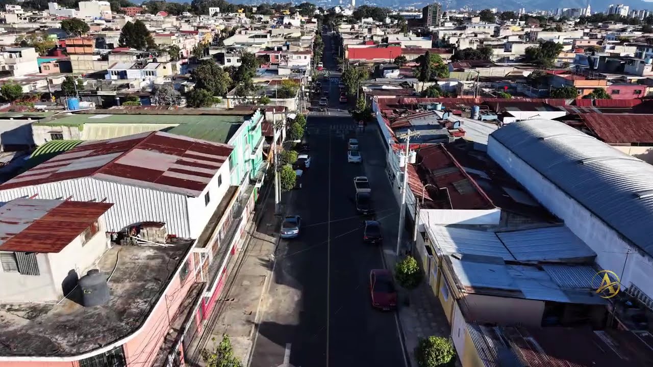 Colonia Miraflores, Ciudad de Guatemala 🇬🇹 | Vuelo con Dron (4K)