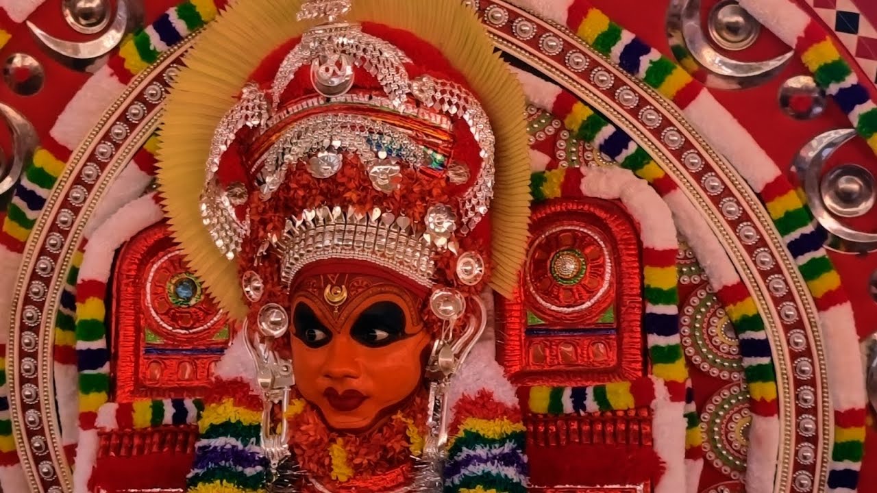 ശ്രീ രക്തചാമുണ്ഡി തെയ്യം ക്ലായിക്കോട് മുച്ചിലോട്ട് #theyyam 