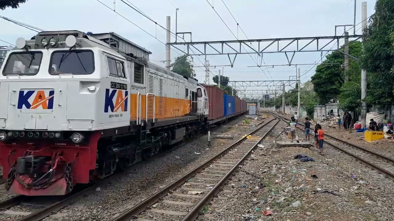 KA Petikemas 2522