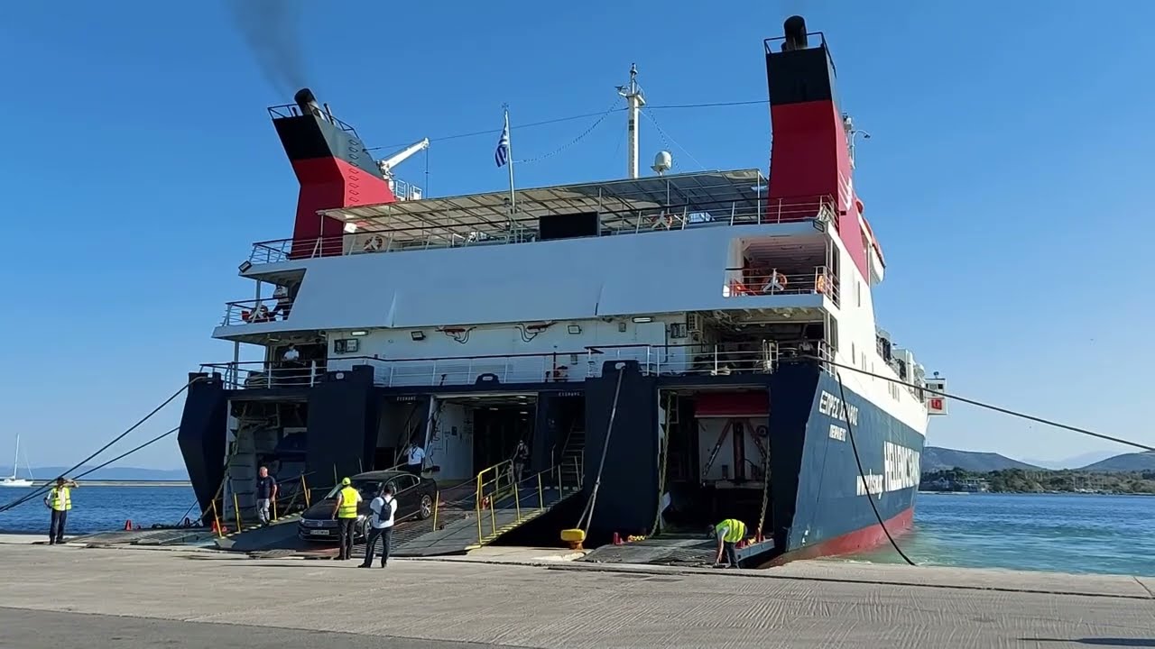 Εξπρές Σκιάθος (Hellenic Seaways): Άφιξη στο λιμάνι του Βόλου! / Express Skiathos: Arrival in Volos!