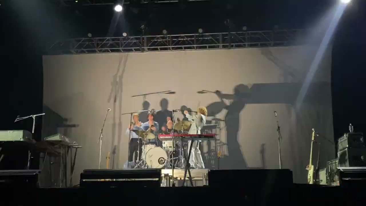 The drum solo by Anatole Serret aka Toto from Parcels at Pepsi center M&eacute;xico