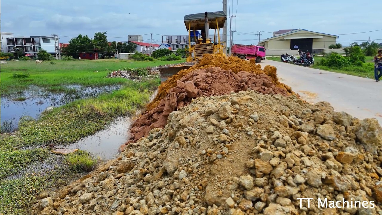 So Smart Driver Clear Trash & Land Making Borey Village By Dozer Push Stone Into Water & Dump Trucks