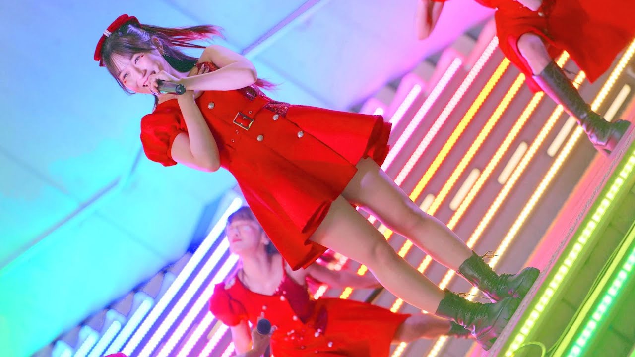 Red  Radiance  [4k60p高画質]（ダイバーシティ東京　ガンダム広場　2025.12.23）