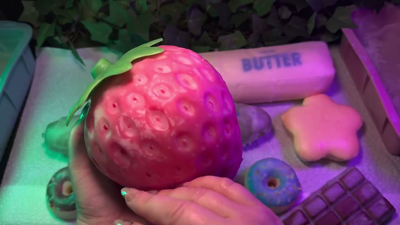 I Covered a Giant Food Squishies in Wax… and It CRACKED So Hard! 😳✨ 