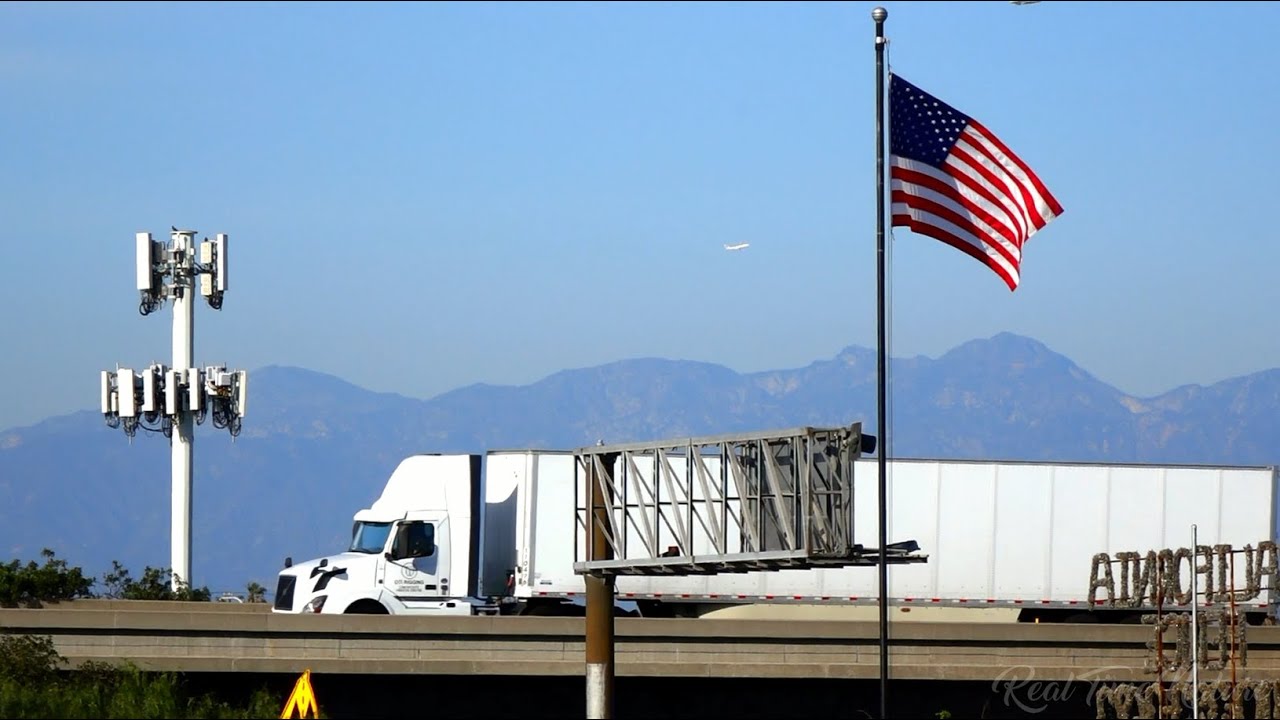 Freeway 🚥 Traffic White Noise 🚦 Car's Driving on Highway of California