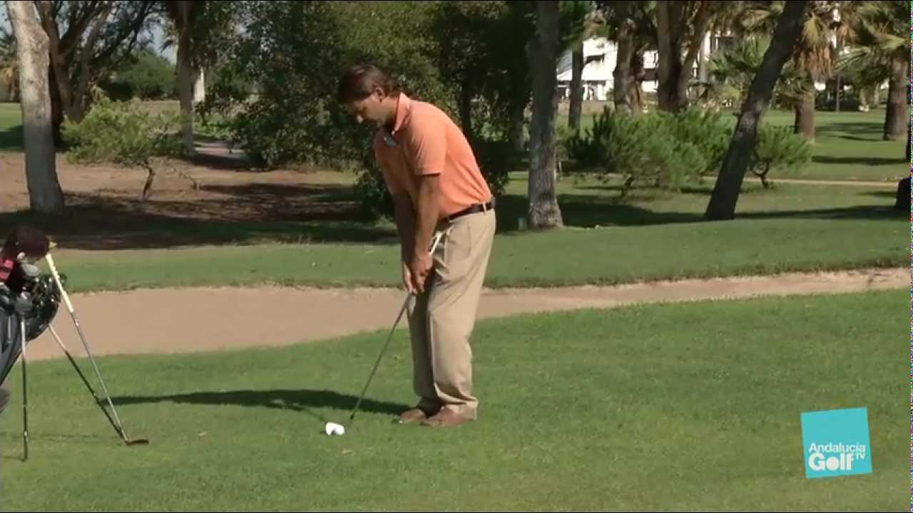 Consejos de Golf: Golpe rodado al borde del green (Chip)
