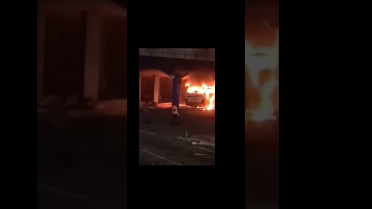 bus "rela renata terbakar di 