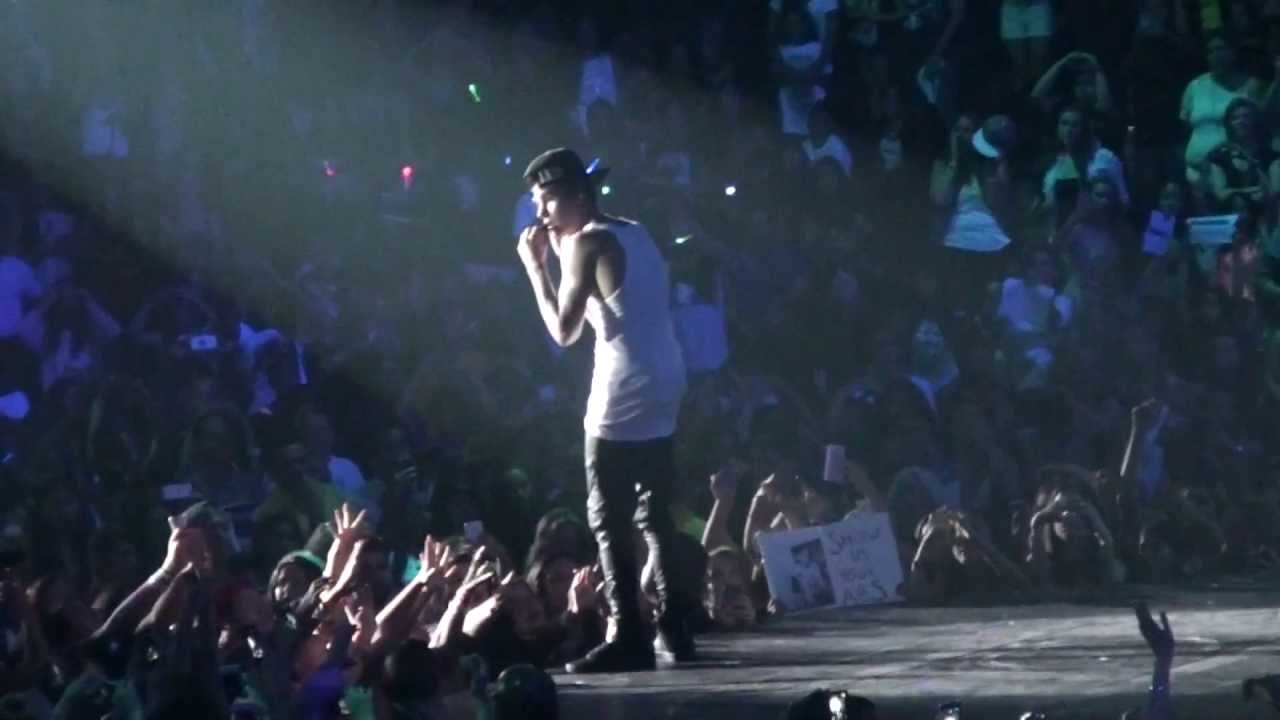 Justin Bieber - Never Say Never (San Diego)