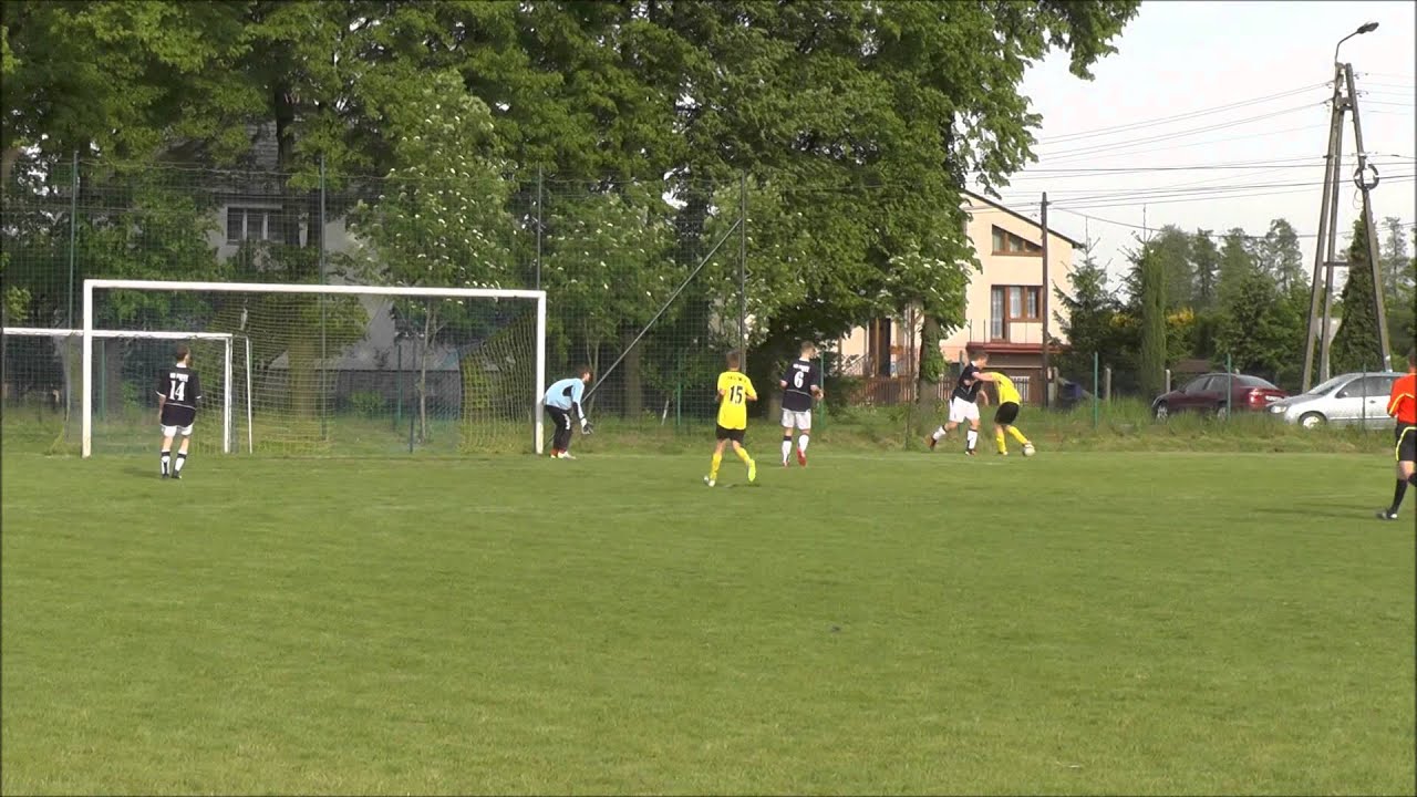 TRAMPKARZE STARSI: SOK&Oacute;Ł WOLA - Piast Bieruń Nowy 2:0