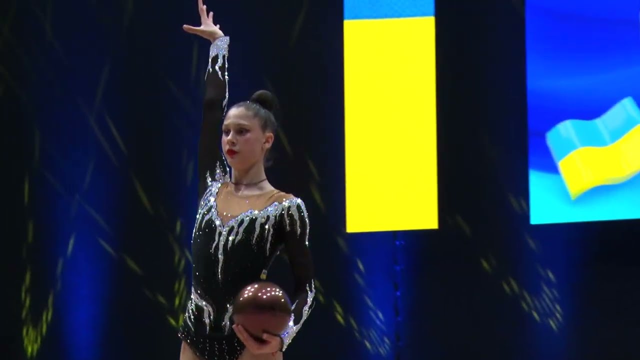 Рясна Анастасія 2010 м'яч