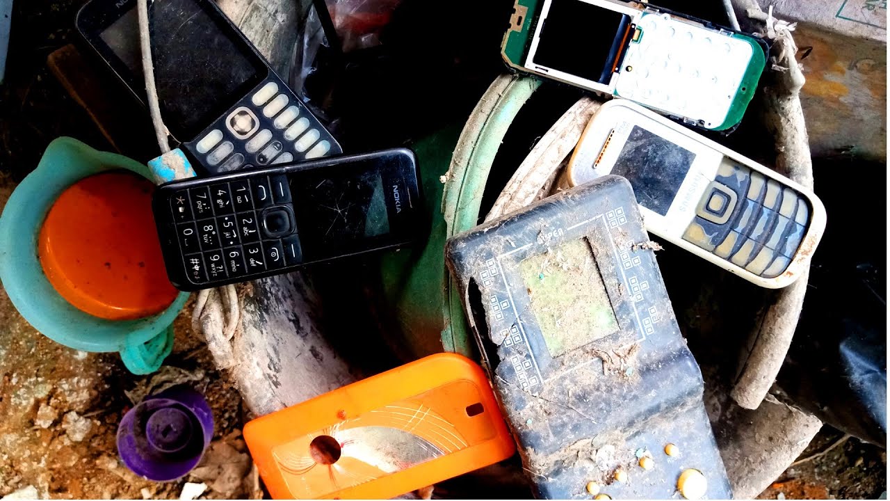 NOKIA HANDPHONE RESTORATION,WICH I FOUND IN USED GOODS PLACE