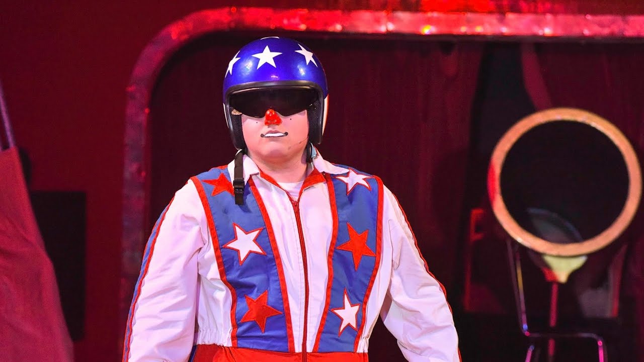 Bippo Human Cannonball! (Audience video).