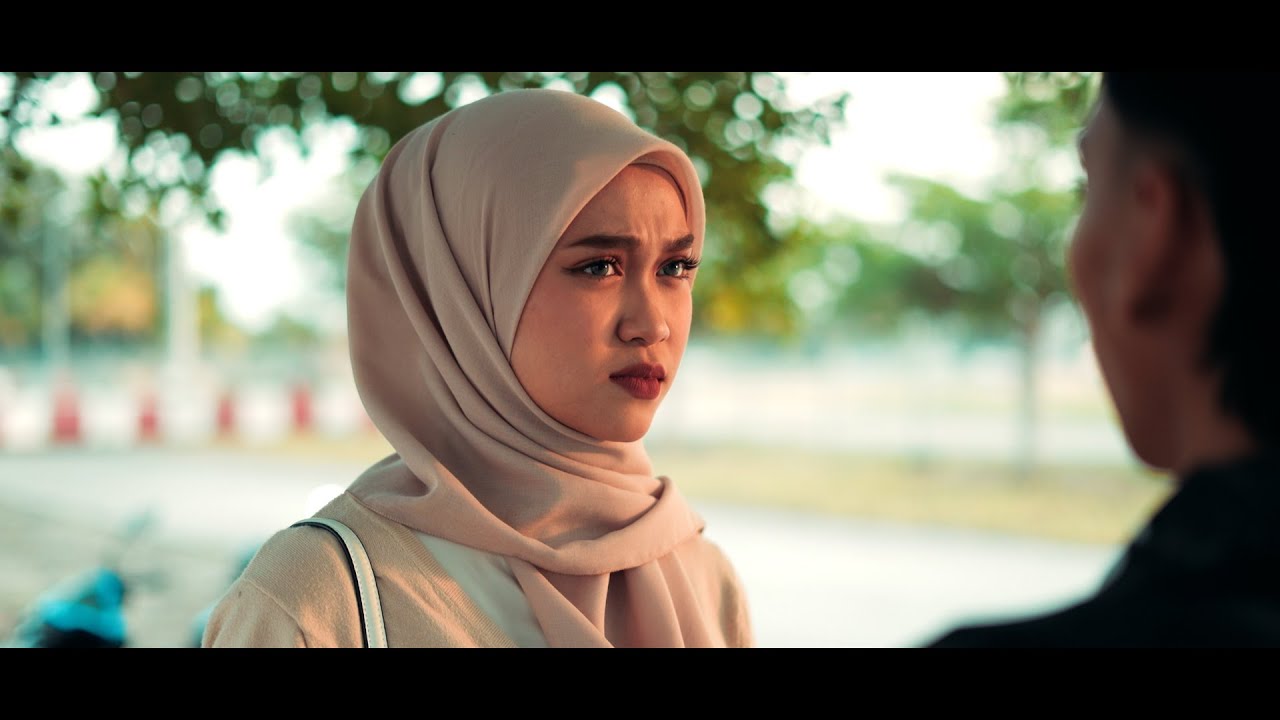 Siapa Yang Khianat