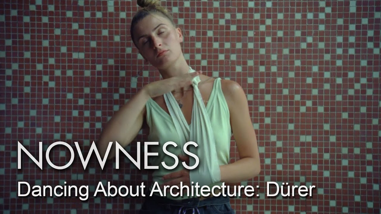 Seven dancers overcome the standstill of 2020 in a derelict swimming pool
