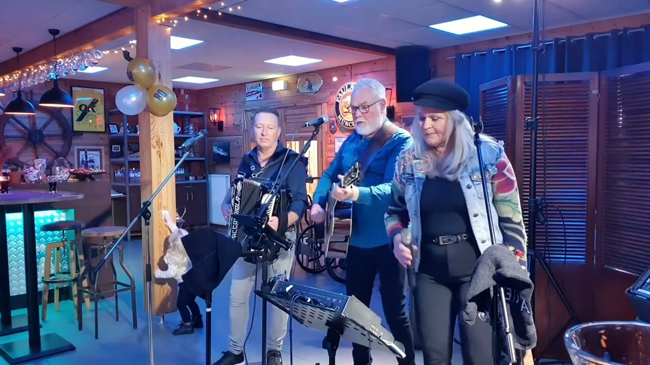 Engelbewaarder cover Aart&Harriette samen met Manfred Jongenelis op accordeon