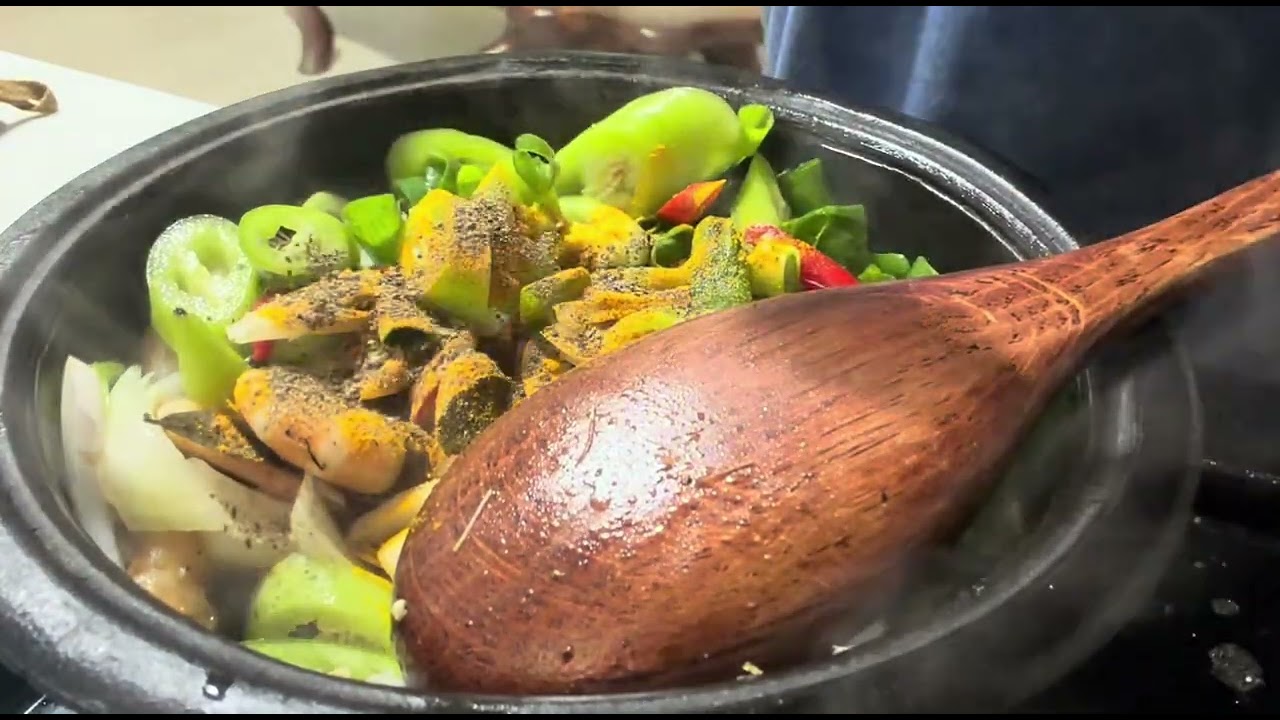 Homemade ඉස්සො කරිය 🍤Simple recipe, big taste❤️. #FoodShorts#CookingShorts#RecipeVideo#foodvlogs 