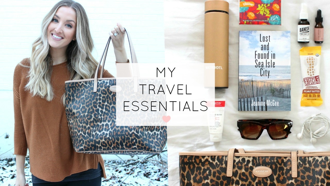 WHAT'S IN MY CARRY ON BAG | My Travel Essentials!