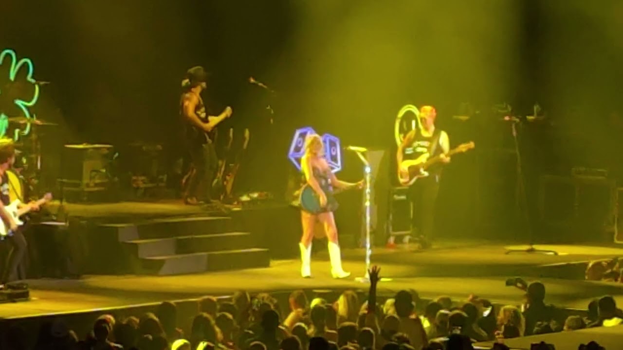Megan Moroney (Live complete set) Talking Stick Resort Amphitheatre Phx Az July 24, 2024