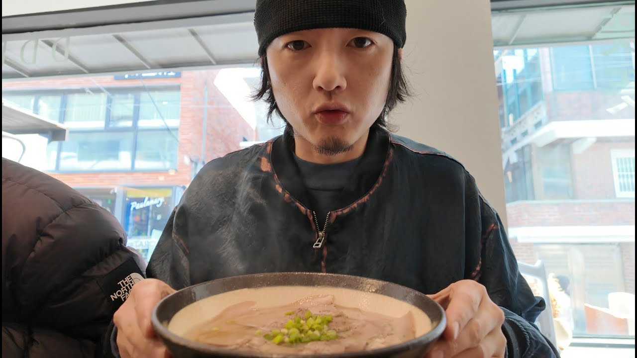 따뜻한 국밥과 포근한 패딩으로 월동 준비