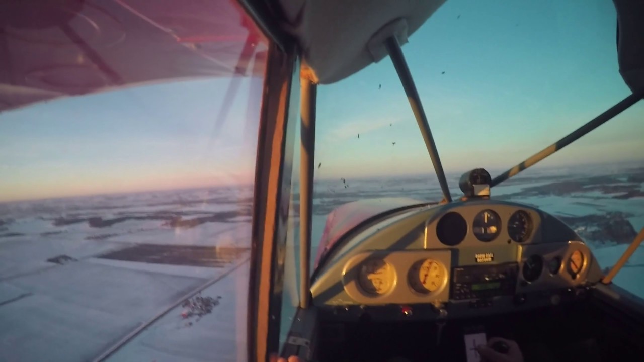 Piper Super Cruiser PA-12 power-off landing (Stanton Airfield)