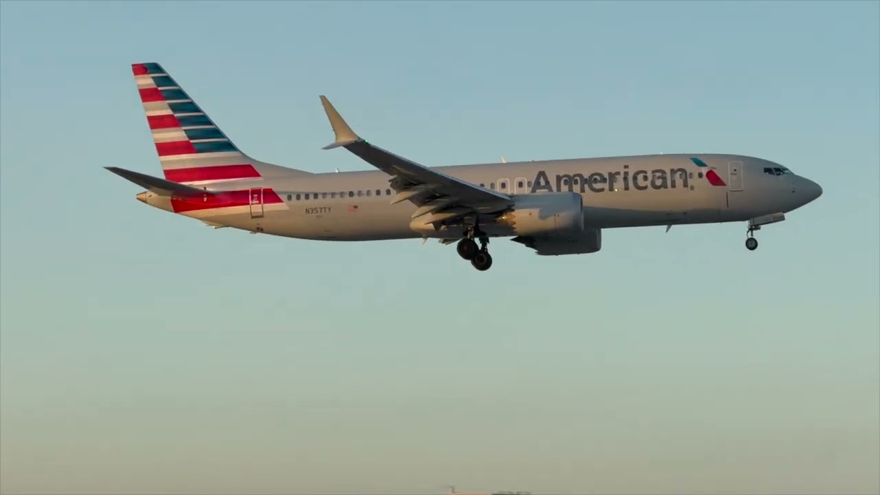 7 minutes and 14 seconds of planespotting at Miami International Airport!