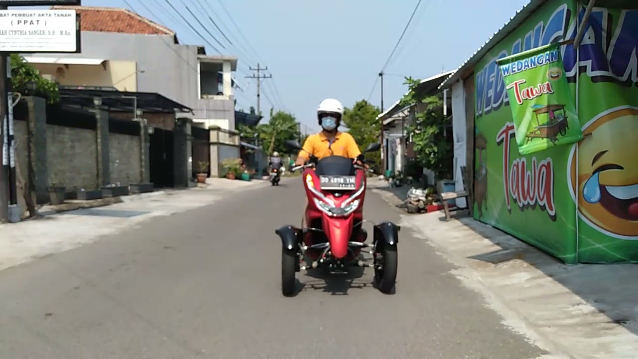 Reverse Trike Honda PCX.(2)