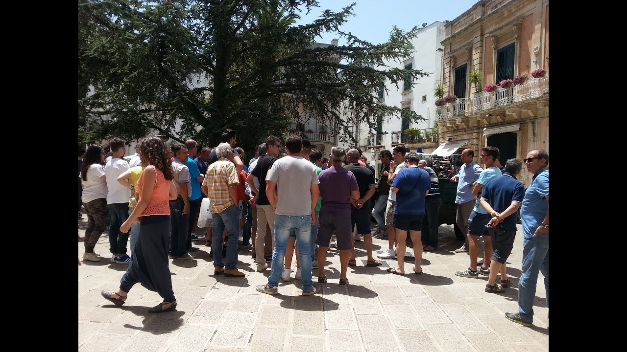 Martina Franca - Festa di San Martino 2014 - La protesta dei giostrai