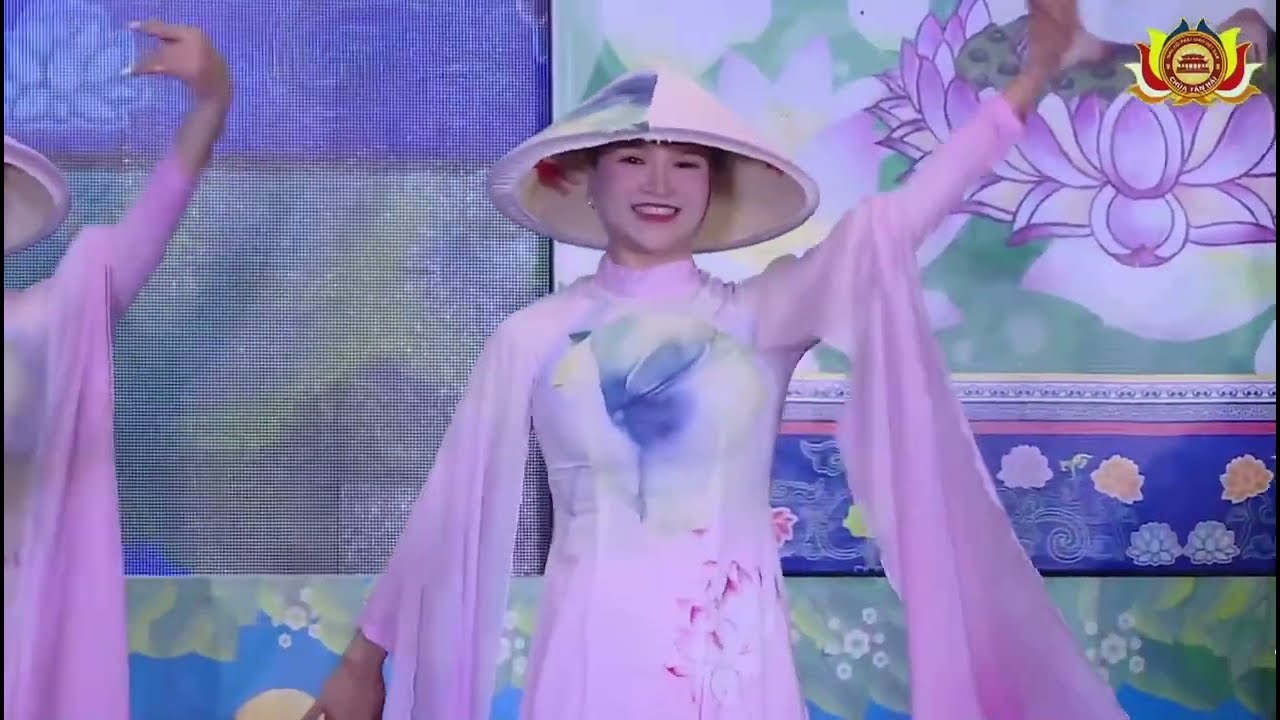 BÀI CA PHỤ NỮ VIỆT NAM - Nhóm múa Từ Tâm chùa Tân Hải - Hà Nội