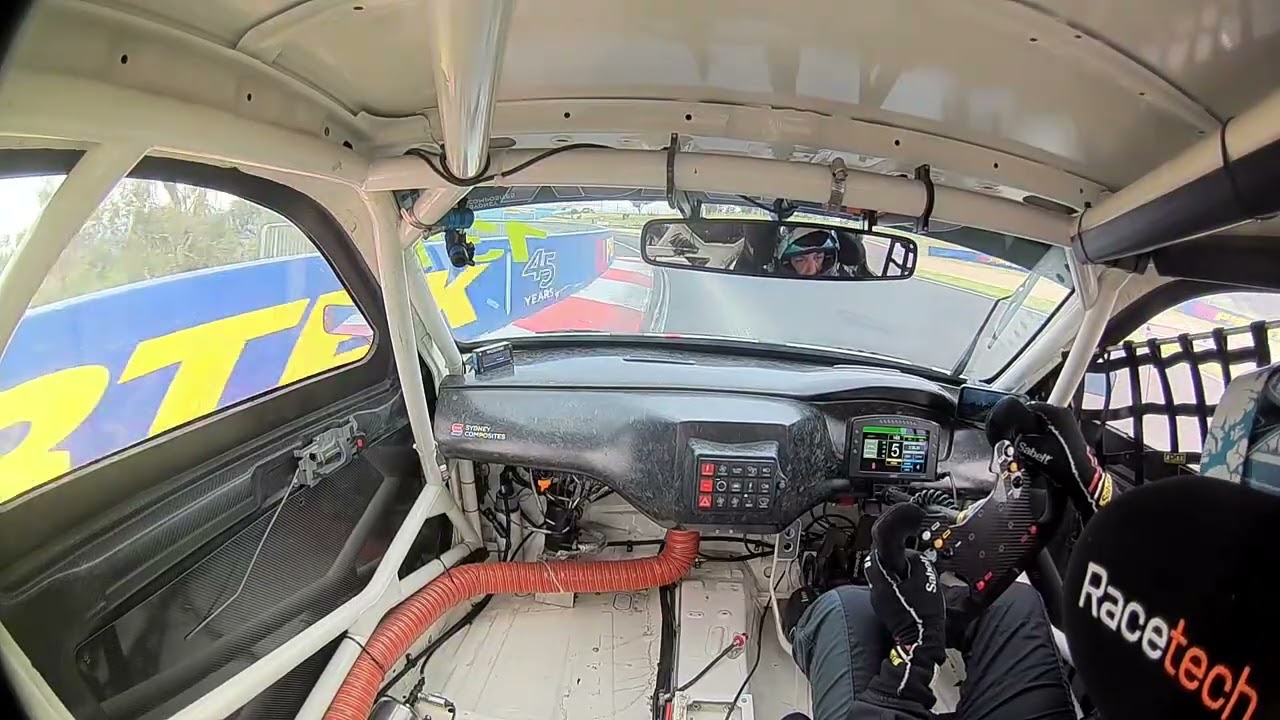 2026 Bathurst 6hr SuperTT Support - Race 3 - Headlight Flashers get a Workout